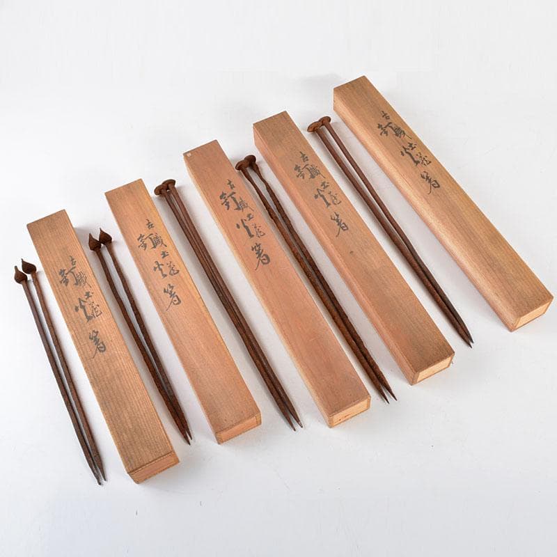 茶道具　古鉄　釘火箸　時代箱付　5点まとめて　V　R4835 一政堂 風炉用火箸 桐箱入【茶道具／美津火箸／風炉用火箸】 | 龍門堂