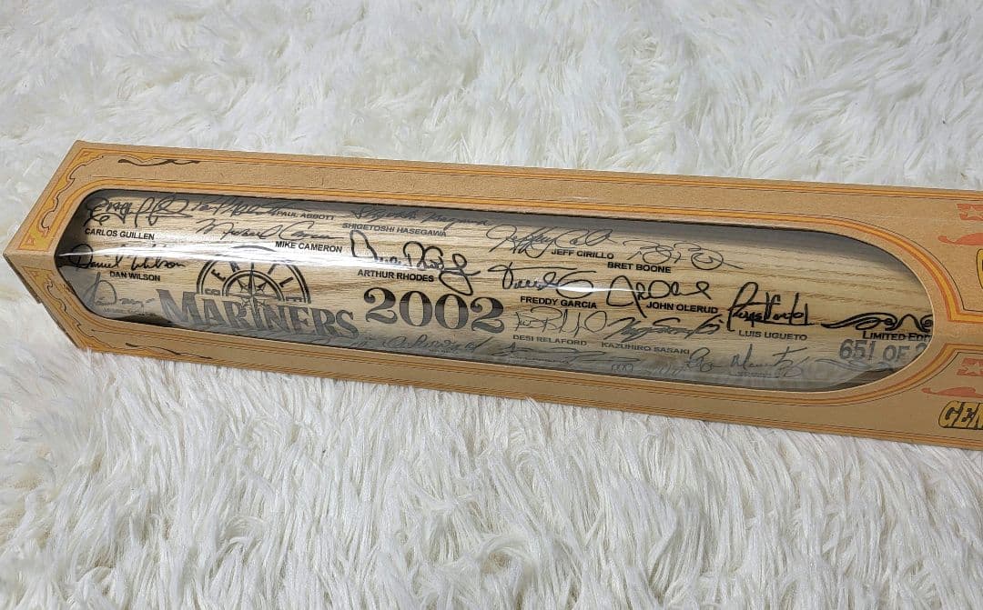 【限定品】2002年シアトル・マリナーズ記念バット　イチロー　サイン入り メモラビリア｜イチロー マリナーズバット｜