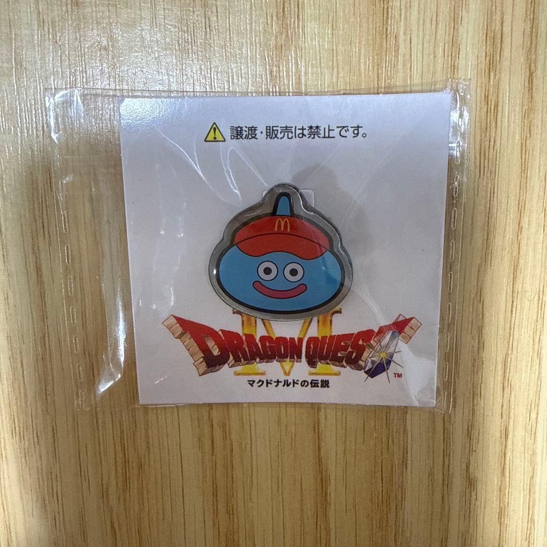 ドラゴンクエスト スライム ピンバッジ - メルカリ