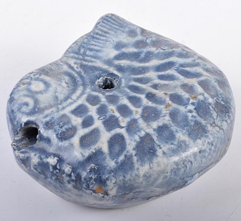 李朝　瑠璃釉　魚形水滴　V　R4752 李朝 瑠璃釉鯉形水滴（1392–1897 CE） | 入蘆花（ロカニイル）