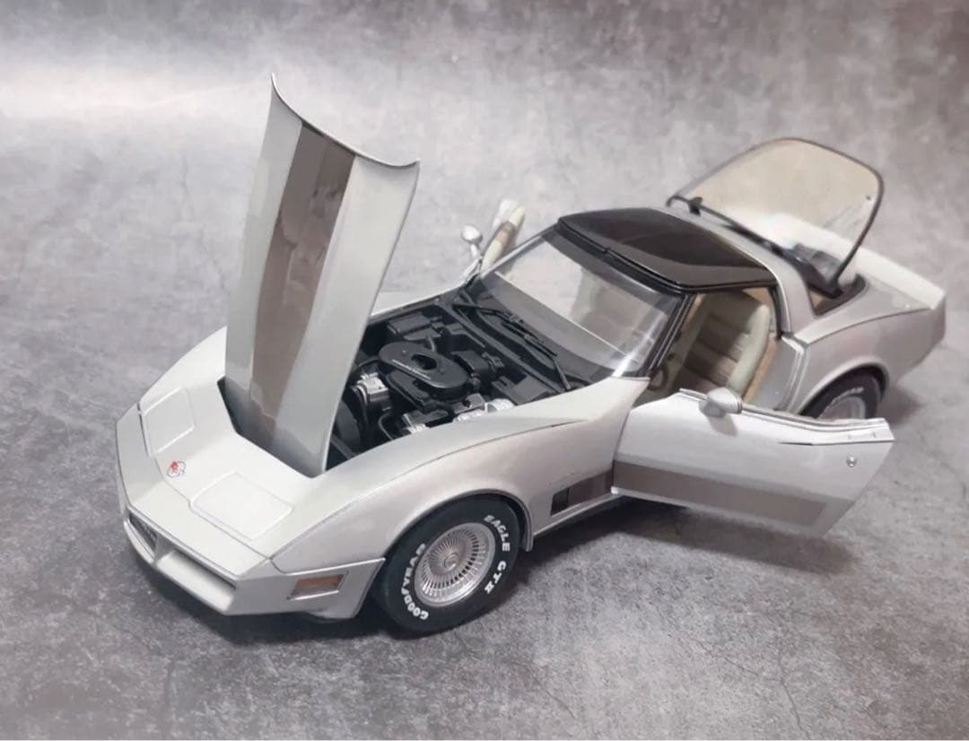 autoart 1/18 シボレー コルベット C3 コレクターエディション シボレー コルベット C3 コレクターエディション 1/18 AUTOart - メルカリ