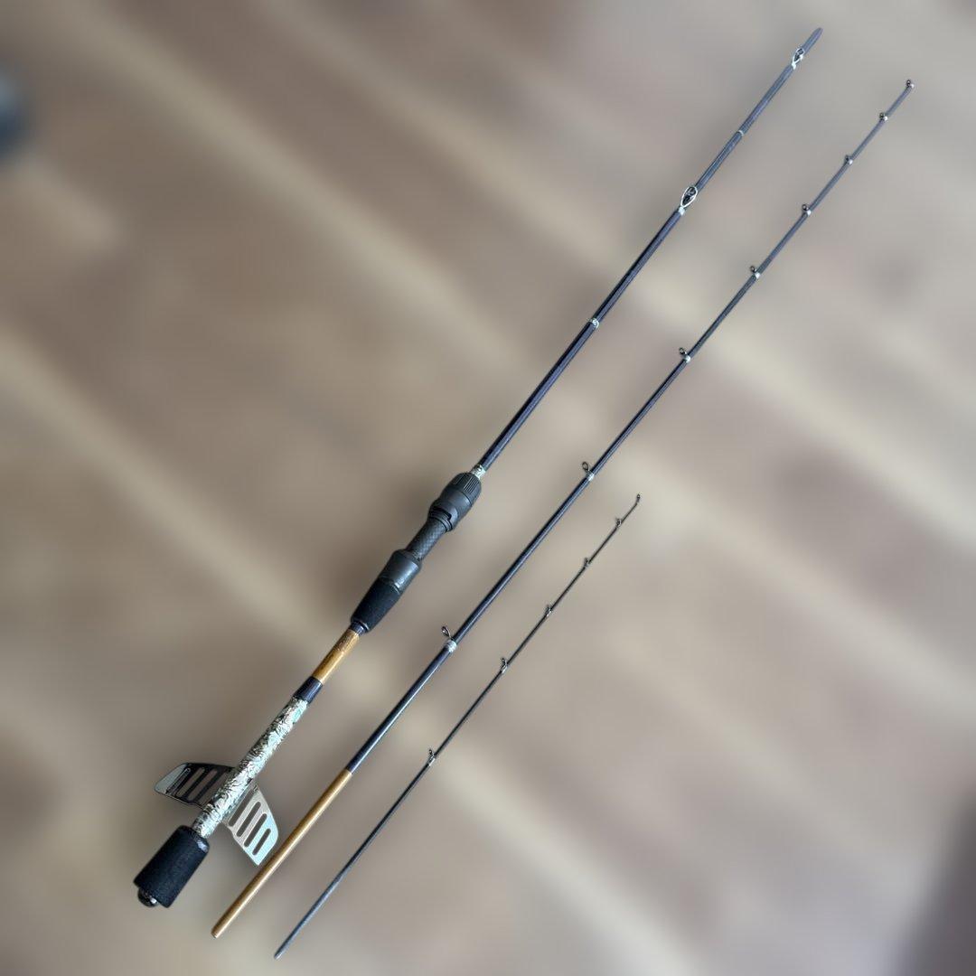 ヘラ竿をヘチ竿に改良した竿となります。　先端にトルザイトガイドを使用しています。 素人の竿づくり［ヘラ竿をヘチ竿に改良する］前編｜短竿釣り師の独り言