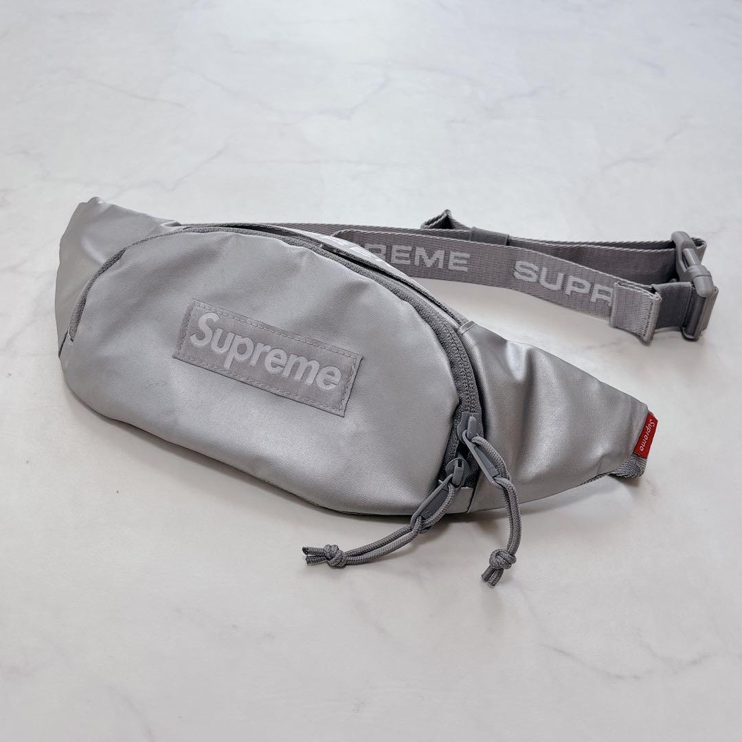 人気✴︎Supreme シュプリーム ミニボディバッグ シルバー - メルカリ